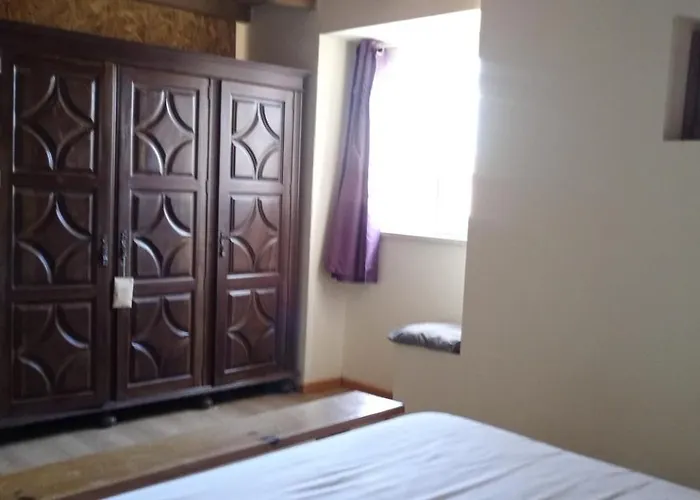 Casa Do Meio Holiday home Nadadouro